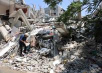 Al menos 30 muertos en un bombardeo israelí contra una escuela en Gaza.