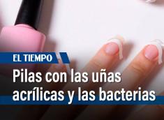 Pilas con las uñas acrílicas y las bacterias