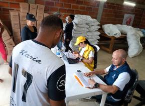 Unidad para las Víctimas entregó cerca de 10 toneladas de víveres a 207 familias víctimas del conflicto en Segovia y Remedios, Antioquia.