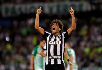 Camilo de Botafogo celebrando el gol en el minuto 39 del primer tiempo