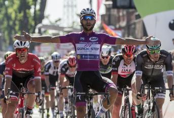 Fernando Gaviria ganó cuatro etapas y la clasificación por puntos del Giro de Italia.
