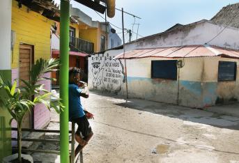 Santa Cruz del Islote es la isla más densamente poblada de Colombia y a pesar de eso, sus habitantes viven en completa armonía.