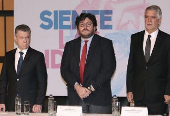 Mariana Garcés, ministra de Cultura de Colombia; Juan Manuel Santos, presidente de Colombia; Pablo Avelluto, ministro de Cultura de Argentina; y Enrique Peñaosa, alcalde de Bogotá.