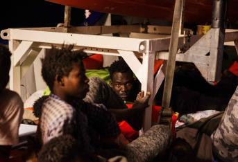 Malta dejará que el barco de rescate de la ONG Mision Lifeline atraque en su territorio después de que Italia rechazó acogerlo, terminando con una espera de cinco días para la embarcación en el Mediterráneo con más de 230 inmigrantes a bordo.