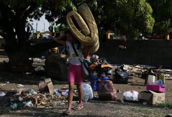 Durante la mañana de este viernes 25 de enero, las autoridades de Cali procedieron al desalojo de alrededor 400 venezolanos que se encontraban radicados en los alrededores del Terminal de Transporte y Ferrocarril de la ciudad.