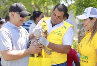En el marco de la inauguración del Centro de Bienestar Animal El Guardián ubicado en el municipio de Santa Rosa, la Gobernación de Bolívar realizó jornada de vacunación y desparacitación en el Parque Espíritu del Manglar.