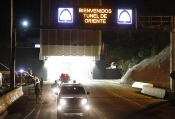En la tarde del jueves 15 de agosto, la Gobernación de Antioquia inauguró -finalmente- el túnel de Oriente, una megaconstrucción que conectará a Medellín con el aeropuesto José María Córdova de Rionegro en 20 minutos, trayecto que antes demoraba más de una hora.