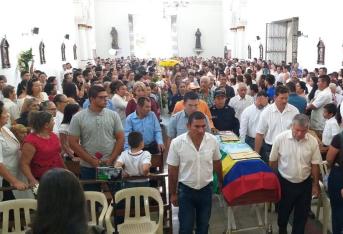 En la Iglesia del municipio de El Pital, Huila, se cumplieron a las 10 de la mañana de hoy las exequias de la joven ciclista Danna Valentina Méndez Ortiz.