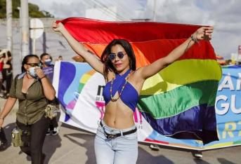 Como garante de los derechos humanos y de la inclusión, la Alcaldía de Cartagena, a través de la Secretaría de Participación y Desarrollo Social y su oficina de Asuntos para la Diversidad Sexual, acompañó la primera marcha de la comunidad sexualmente diversa.