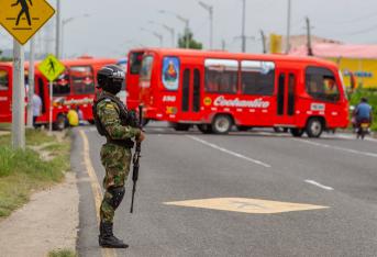 Barranquilla, Colombia, 1 de Agosto de 2022. Paro de buses urbanos del servicio público en la ciudad debido a los asesinatos que ha sufrido el gremio de conductores. Piden una actuación rigurosa por parte de las autoridades. Hoy la ciudad se paralizó.