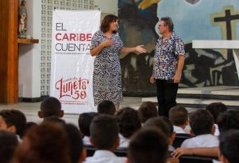 Euforia del Caribe Cuenta 2022. Ana Griott y Carles Cano recibicieron el calor humano de los niños de Barranquilla durante el Caribe Cuenta 2022.