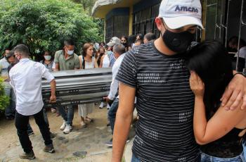 sepelio de víctimas de ataque en Samaniego, Nariño.