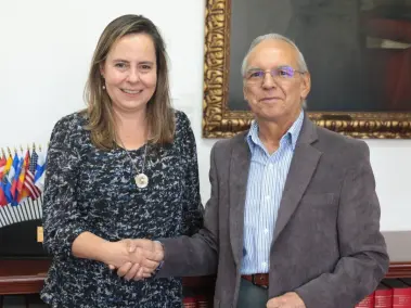 Helga María Rivas y Ricardo Bonilla, ministros de Vivienda y Hacienda.