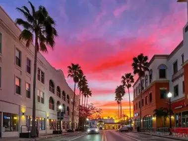 La avenida principal de una ciudad en Florida se llevó el décimo lugar entre las más bonitas.