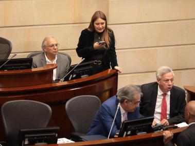 Ricardo Bonilla, ministro de Hacienda, defendió en primer debate en el Congreso, el proyecto de Presupuesto General de la Nación del 2024