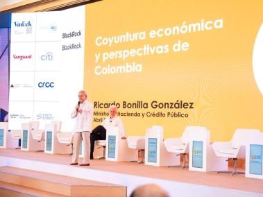Ricardo Bonilla González, ministro de Hacienda y Crédito Público, durante su intervención en el 17 Congreso Anual de Asofondos en Cartagena.