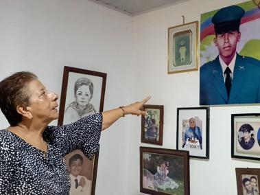 María Eudice Hernández de Barrero lleva casi 30 años buscando a sus hijos, suboficiales del Ejército que desaparecieron en medio del conflicto.