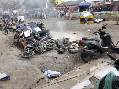 Momentos de la explosión de la moto bomba en Piendamó.