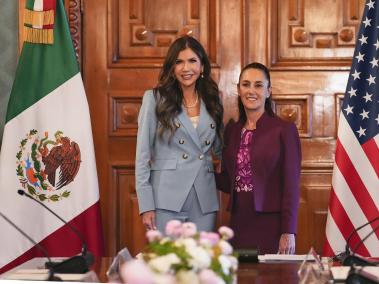Secretaria de Trump pidió a presidenta de México reforzar frontera con Guatemala y compartir biometrías