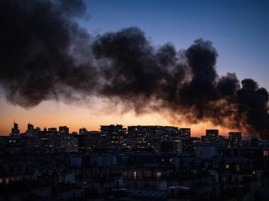 Incendio en París, Francia, este 7 de abril.