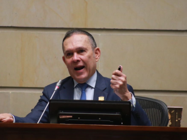 El presidente del Senado, Efraín Cepeda, defendió la decisión de hundir la consulta popular.