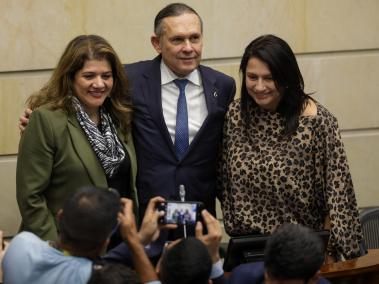 Las senadoras Paola Olguín y Lorena Ríos, fueron elegidas en plenaria del Senado como las nuevas  vicepresidentas.