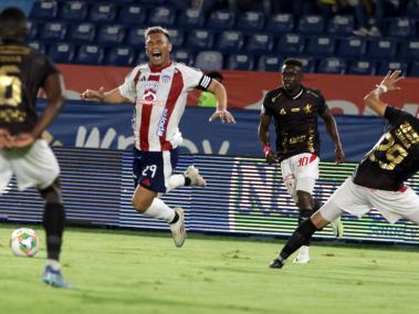 Junior vs. América