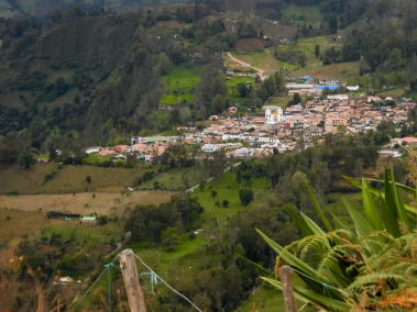 El documental sobre la masacre de Gutiérrez, en Cundinamarca, se estrenará el 11 de julio. Foto: vista panorámica de Gutiérrez.