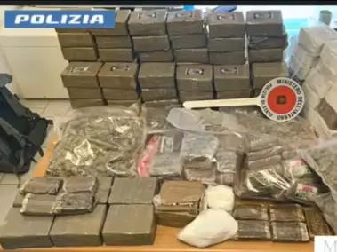 Droga incautada en el operativo en Italia.