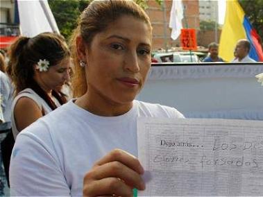 Luz Adriana Bedoya arrojó al ataud y enterró la desaparición forzada.