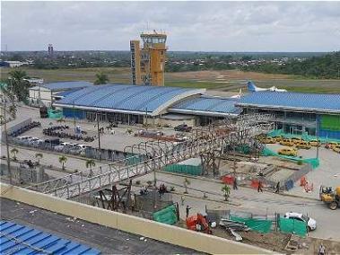 La ampliación del aeropuerto El Caraño de Quibdó y el centro de servicios aeroportuarios serán entregados por el concesionario Airplan en abril.