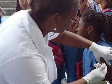 En Colombia se aplica la vacuna solo en niñas.