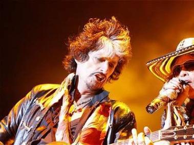 Durante su primer concierto en Colombia, en el 2010, Joe Perry (izquierda) y Steven Tyler, ataviado con sombrero vueltiao, protagonizaron el encuentro de Aerosmith con los fanáticos colombianos.