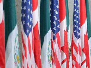 Banderas de México, Canadá y Estados Unidos. Las tres naciones que acordaron el Tratado de Libre Comercio de América del Norte (TLCAN).