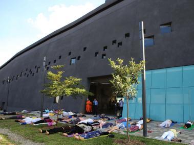 El Museo Casa de la Memoria mantiene exposiciones y actividades para entender la violencia y sus consecuencias en Medellín, Antioquia y el país.