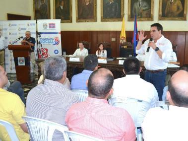 El Ministro lideró mesas técnicas del sector transporte en Santa Marta.