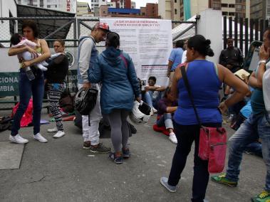 Frente a la sede de la Cruz Roja en el sector de San Rafael, los damnificados incluso han protestado por la demora en la entrega de ayudas. La demora se ha debido a trámites administrativos de rigor.