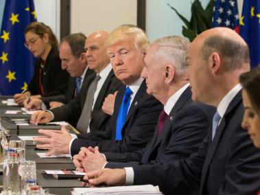 Donald Trump se reúne con la OTAN