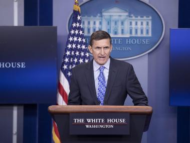 El exasesor de seguridad de Trump, Michael Flynn (foto), dejó su cargo por ocultarle al gobierno sus vínculos con Rusia. Según Comey, el presidente le pidió que dejara la investigación contra Flynn.