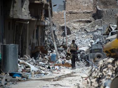 Las fuerzas iraquíes confirmaron este lunes la toma de la ciudad de Mosul, que fue uno de las capitales del grupo Estado Islámico .