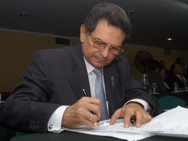 Julio Manzur fue director del Partido Conservador.