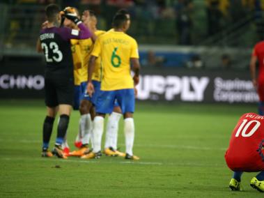 La selección chilena cayó 3-0 contra Brasil y quedó eliminada del Mundial.