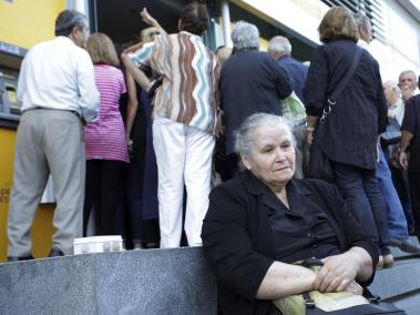 Uruguay

Actualmente, la edad de jubilación está establecida en 60 años para ambos hombres y mujeres, requiriendo un mínimo de 30 años de vida laboral. En el caso de las mujeres se agrega un año por cada hijo con un máximo de cinco años de bonificación.