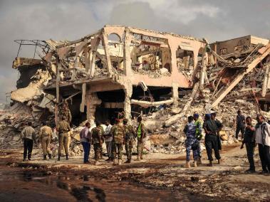 El ataque es considerado como el peor atentado en la historia de Somalia, con 215 muertos y 350 heridos hasta el momento.