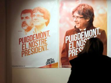El expresidente catalán, Carles Puigdemont, insiste en que las elecciones sean para restituir al gobierno cesado.