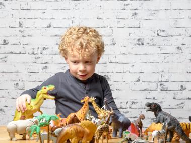 Según los expertos, los juguetes no solo deben ser entretenidos sino, estimular la creatividad y las habilidades sociales.