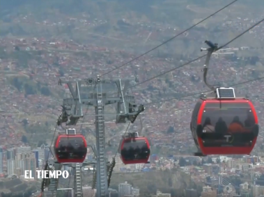 El teleférico que comenzó a funcionar en mayo de 2014 y conecta las ciudades de La Paz y El Alto, entró al libro Guinness de los Récords como la red pública de teleférico más extensa del mundo.
