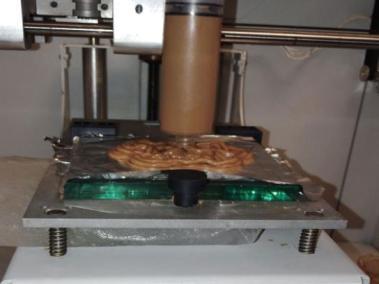 Fotografía cedida por el Consejo Nacional de Ciencia y Tecnología hoy, jueves 1 de febrero de 2018, que muestra una impresora 3D que científicos mexicanos están desarrollando mediante un proceso de manufactura aditiva y que tiene la capacidad de crear alimentos comestibles.