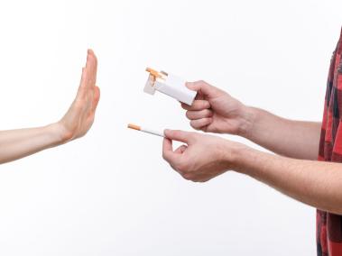 Los consejos que difundió el estudio tienen que ver con actividades rutinarias que, aunque no lo crea,  le pueden dar entre 12 y 14 años más de vida. El primer consejo es No fumar.