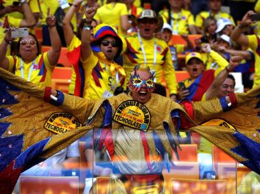'El cole' se sumó fiesta colombiana en las tribunas para alentar a la selección.